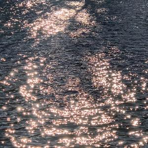 穿着婚纱被强奸新娘的三级片
